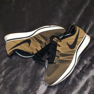 Nike Flyknit Trainers